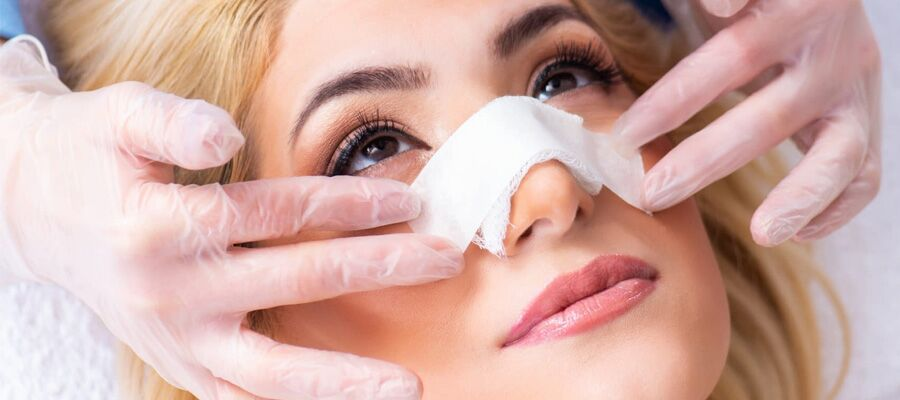 When Do Swelling and Bruises Go Away After Aesthetic Surgery?